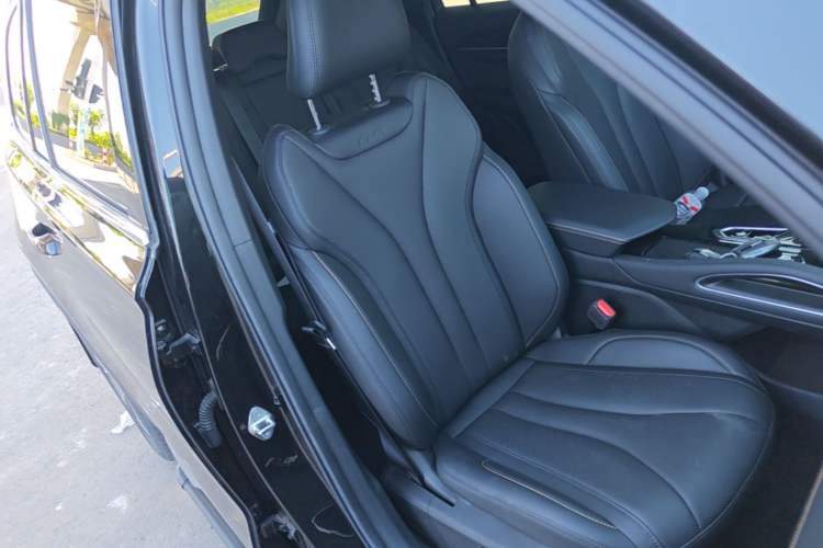 Used Geely Auto Monjaro L 2024 2.0TD DCT EVO Two-Wheel Drive Long-Range Version Right Front Seat
