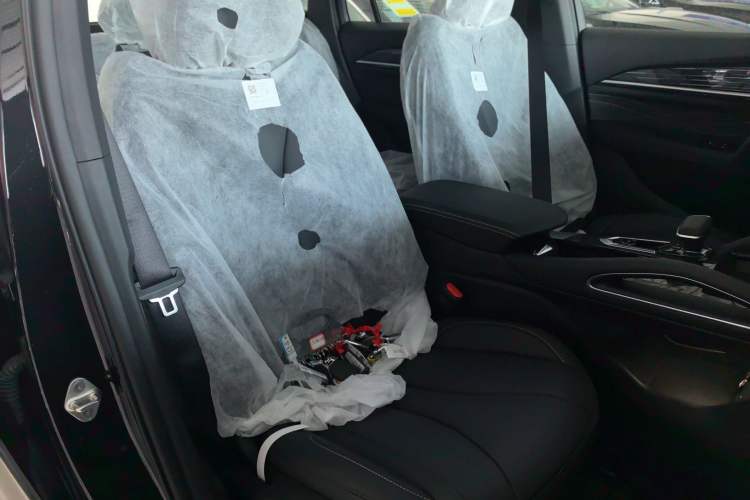 Used Geely Auto Monjaro L 2024 2.0TD DCT EVO Two-Wheel Drive Long-Range Version Right Front Seat