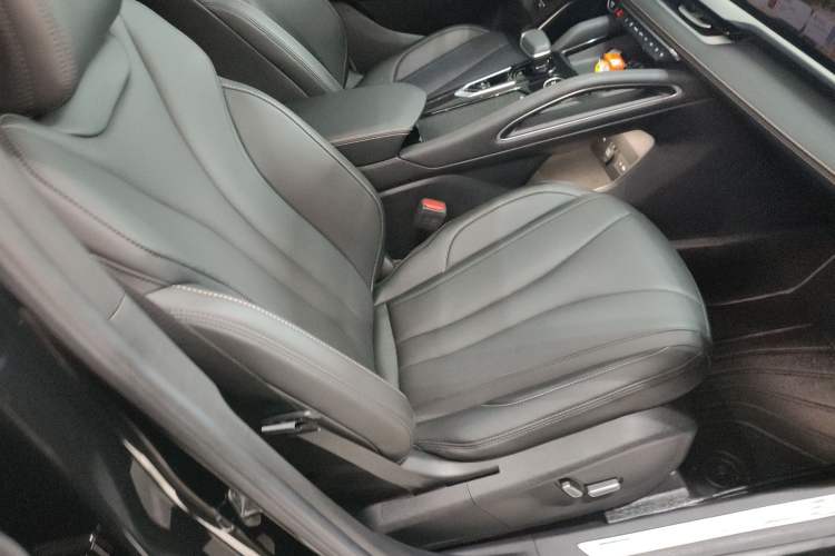 Used Geely Auto Monjaro L 2024 2.0TD DCT EVO Two-Wheel Drive Long-Range Version Right Front Seat