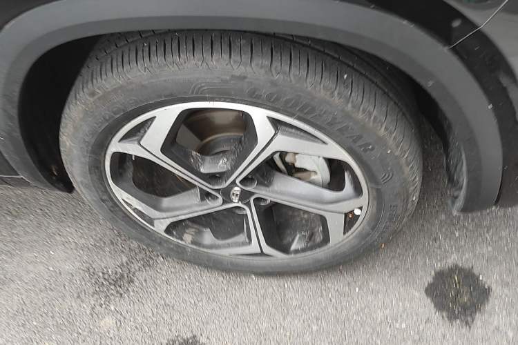 Used Geely Auto Monjaro L 2024 2.0TD High-Power Automatic Two-Wheel Drive Yunqi Version Right Front Wheel Hub