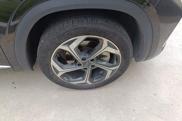 Used Geely Auto Monjaro L 2024 2.0TD DCT EVO Two-Wheel Drive Long-Range Version Right Front Wheel Hub