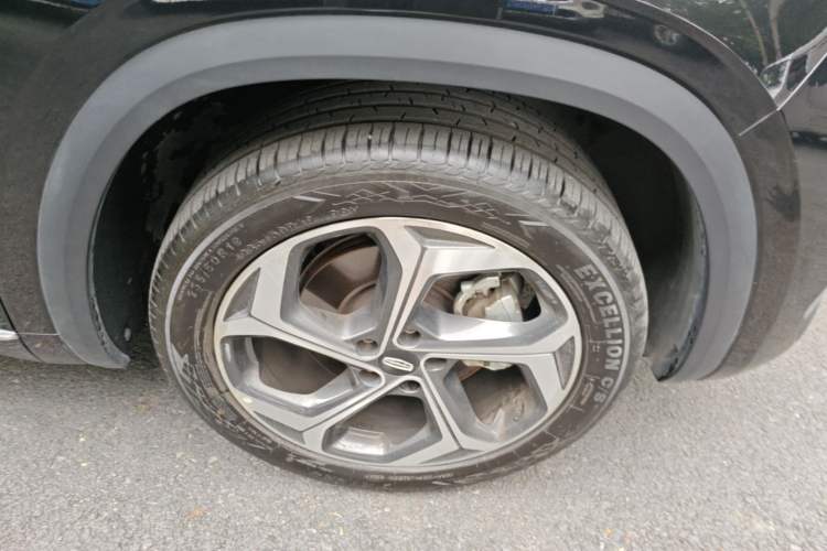 Used Geely Auto Monjaro L 2024 2.0TD DCT EVO Two-Wheel Drive Long-Range Version Right Front Wheel Hub