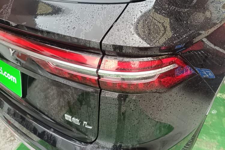 Used Geely Auto Monjaro L 2024 2.0TD DCT EVO Two-Wheel Drive Long-Range Version Right Rear Taillight