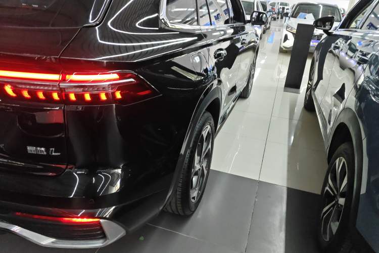 Used Geely Auto Monjaro L 2024 2.0TD DCT EVO Two-Wheel Drive Long-Range Version Right Rear Taillight