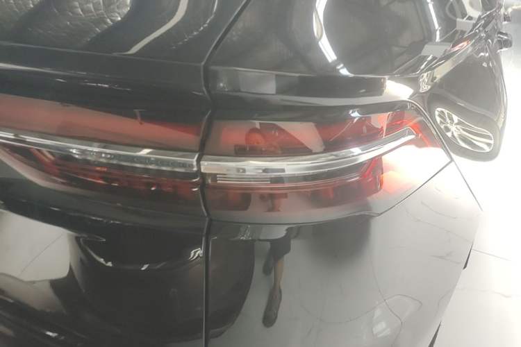 Used Geely Auto Monjaro L 2024 2.0TD High-Power Automatic Two-Wheel Drive Skyline Edition Right Rear Taillight