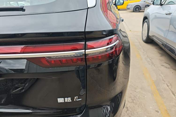 Used Geely Auto Monjaro L 2024 2.0TD DCT EVO Two-Wheel Drive Long-Range Version Right Rear Taillight