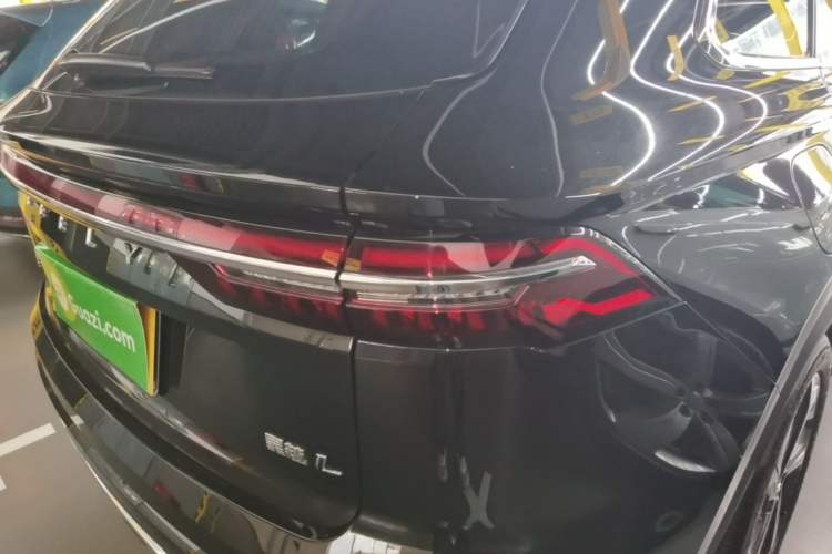 Used Geely Auto Monjaro L 2024 2.0TD DCT EVO Two-Wheel Drive Long-Range Version Right Rear Taillight