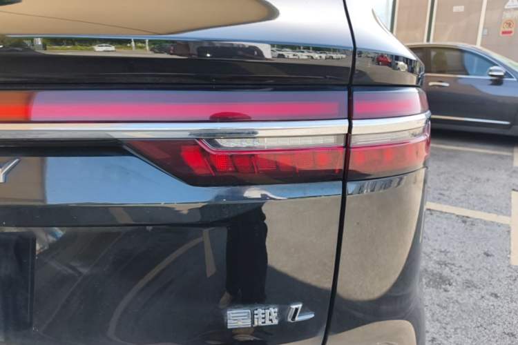 Used Geely Auto Monjaro L 2024 2.0TD High-Power Automatic Two-Wheel Drive Yunqi Version Right Rear Taillight