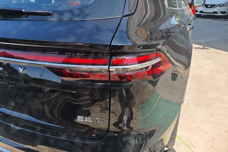 Used Geely Auto Monjaro L 2024 2.0TD DCT EVO Two-Wheel Drive Long-Range Version Right Rear Taillight