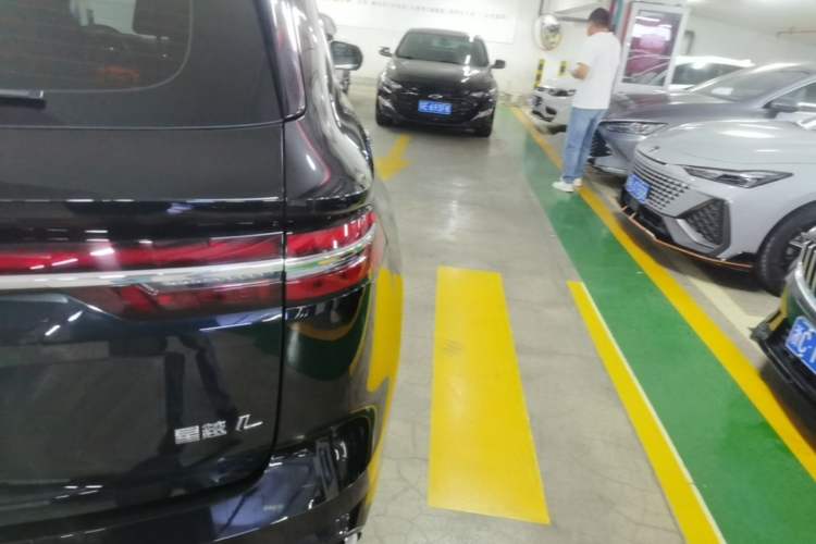 Used Geely Auto Monjaro L 2024 2.0TD High-Power Automatic Two-Wheel Drive Yunqi Version Right Rear Taillight