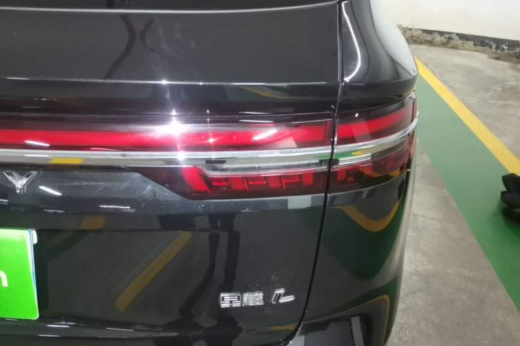 Used Geely Auto Monjaro L 2024 2.0TD High-Power Automatic Two-Wheel Drive Skyline Edition Right Rear Taillight