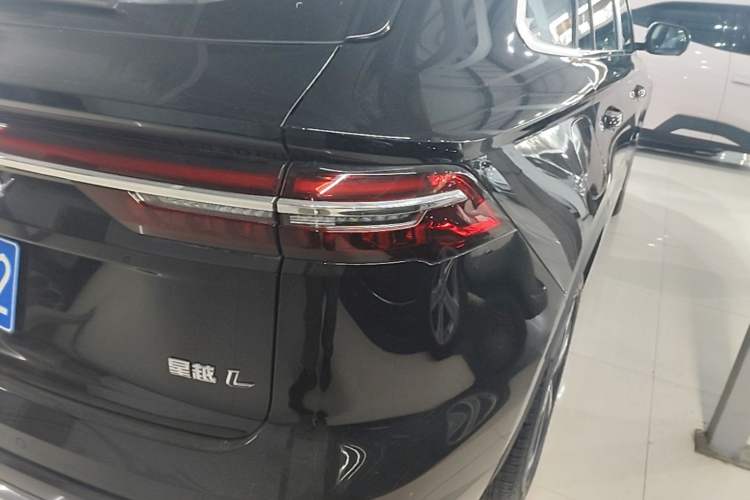 Used Geely Auto Monjaro L 2024 2.0TD DCT EVO Two-Wheel Drive Long-Range Version Right Rear Taillight