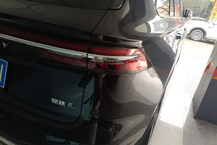 Used Geely Auto Monjaro L 2024 2.0TD High-Power Automatic Two-Wheel Drive Skyline Edition Right Rear Taillight