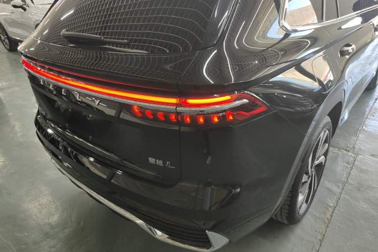 Used Geely Auto Monjaro L 2024 2.0TD High-Power Automatic Two-Wheel Drive Skyline Edition Right Rear Taillight