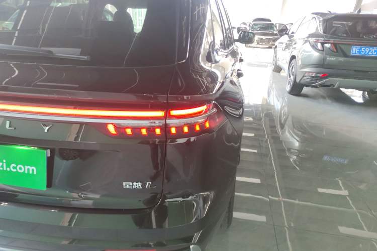 Used Geely Auto Monjaro L 2024 2.0TD High-Power Automatic Two-Wheel Drive Skyline Edition Right Rear Taillight