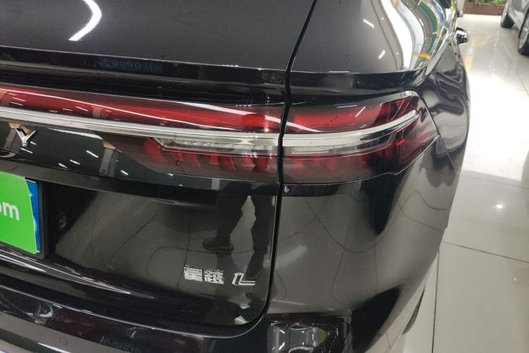 Used Geely Auto Monjaro L 2024 2.0TD DCT EVO Two-Wheel Drive Long-Range Version Right Rear Taillight