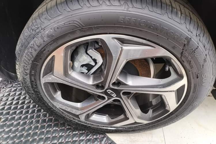 Used Geely Auto Monjaro L 2024 2.0TD High-Power Automatic Two-Wheel Drive Yunqi Version Right Rear Wheel Hub