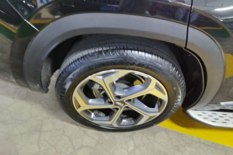 Used Geely Auto Monjaro L 2024 2.0TD High-Power Automatic Two-Wheel Drive Yunqi Version Right Rear Wheel Hub