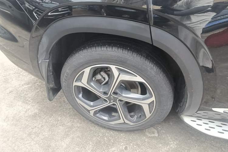 Used Geely Auto Monjaro L 2024 2.0TD High-Power Automatic Two-Wheel Drive Yunqi Version Right Rear Wheel Hub