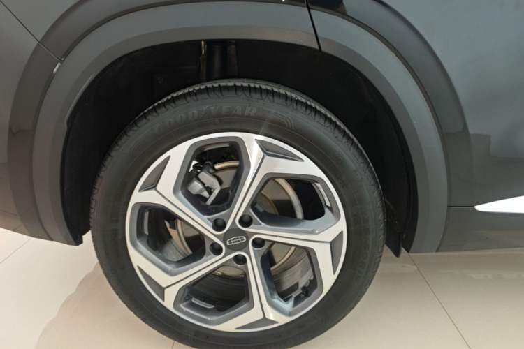 Used Geely Auto Monjaro L 2024 2.0TD High-Power Automatic Two-Wheel Drive Yunqi Version Right Rear Wheel Hub