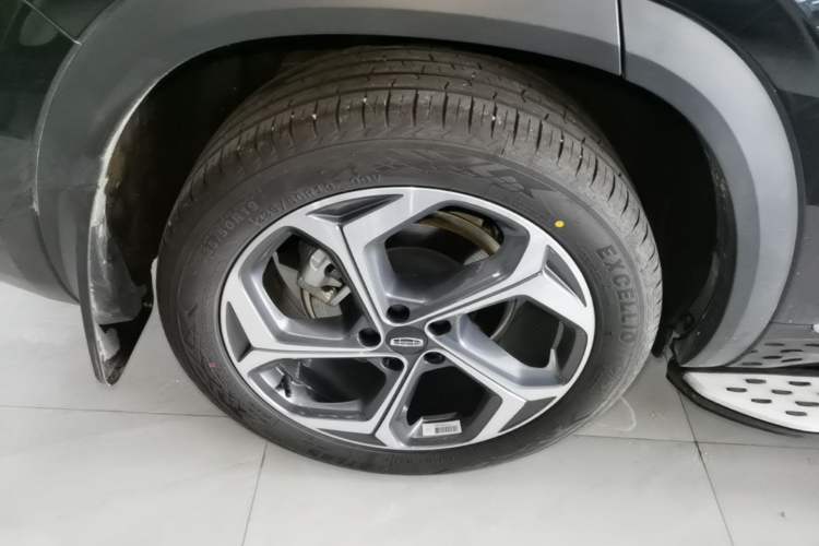 Used Geely Auto Monjaro L 2024 2.0TD DCT EVO Two-Wheel Drive Long-Range Version Right Rear Wheel Hub