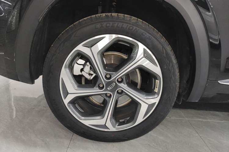 Used Geely Auto Monjaro L 2024 2.0TD DCT EVO Two-Wheel Drive Long-Range Version Right Rear Wheel Hub