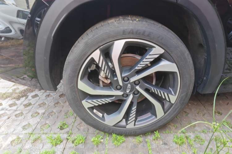 Used Geely Auto Monjaro L 2024 2.0TD High-Power Automatic Two-Wheel Drive Skyline Edition Right Rear Wheel Hub