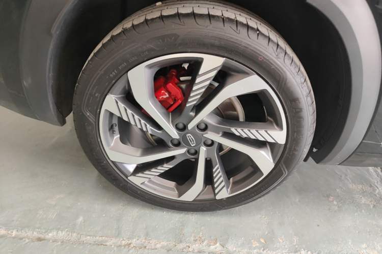 Used Geely Auto Monjaro L 2024 2.0TD High-Power Automatic Two-Wheel Drive Skyline Edition Right Rear Wheel Hub