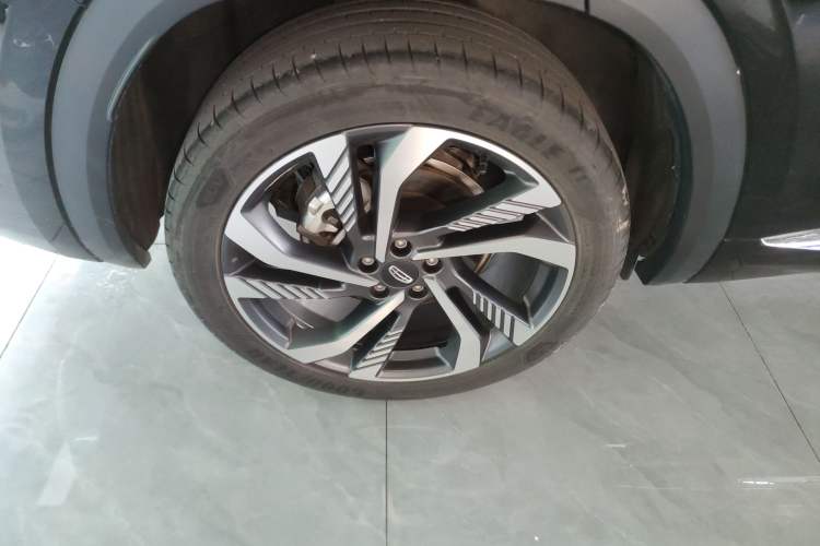 Used Geely Auto Monjaro L 2024 2.0TD High-Power Automatic Two-Wheel Drive Skyline Edition Right Rear Wheel Hub