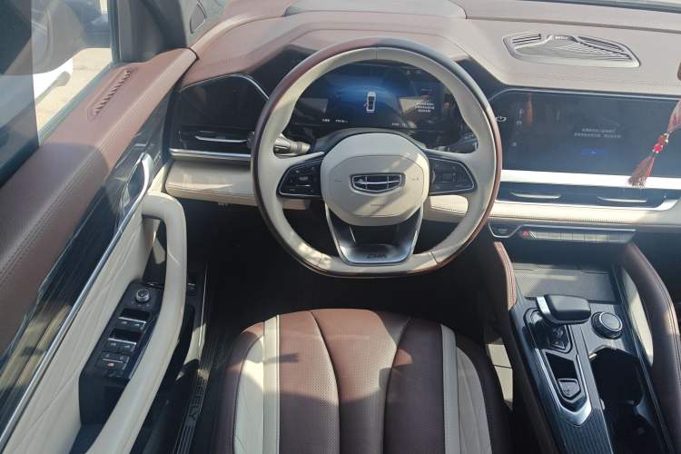 Used Geely Auto Monjaro L 2024 2.0TD High-Power Automatic Two-Wheel Drive Yunqi Version Steering Wheel