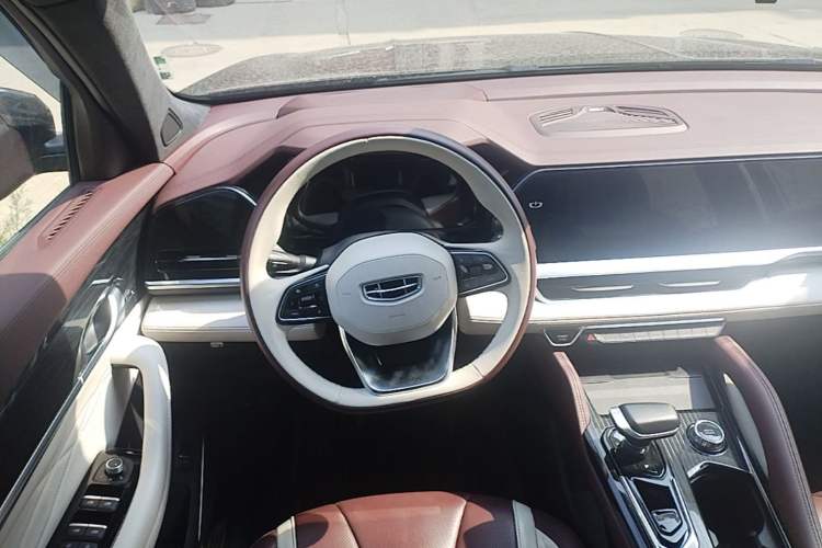 Used Geely Auto Monjaro L 2024 2.0TD High-Power Automatic Two-Wheel Drive Yunqi Version Steering Wheel