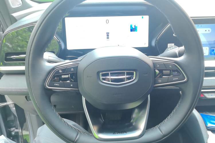 Used Geely Auto Monjaro L 2024 2.0TD High-Power Automatic Two-Wheel Drive Skyline Edition Steering Wheel