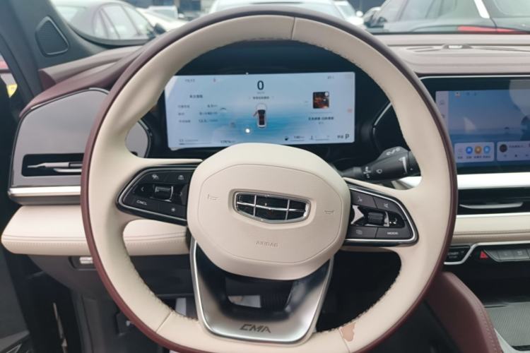 Used Geely Auto Monjaro L 2024 2.0TD High-Power Automatic Two-Wheel Drive Yunqi Version Steering Wheel