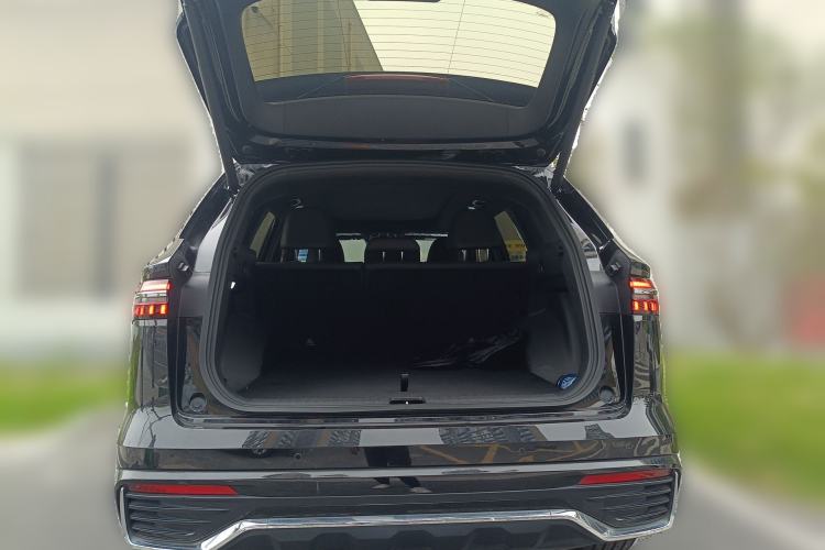 Used Geely Auto Monjaro L 2024 2.0TD DCT EVO Two-Wheel Drive Long-Range Version Trunk