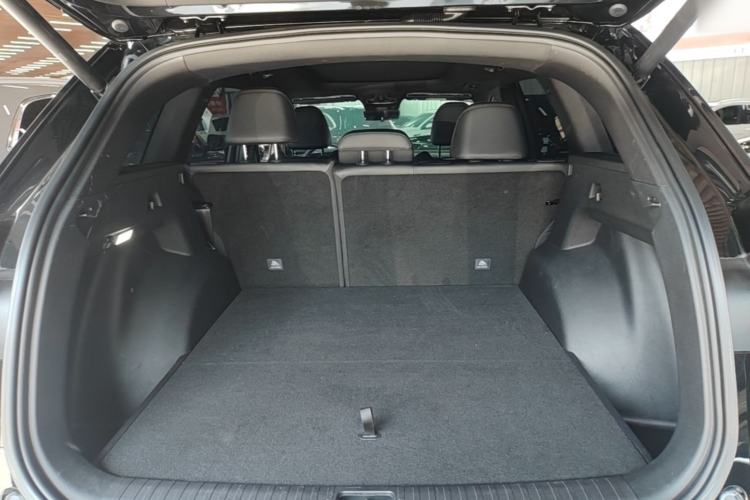 Used Geely Auto Monjaro L 2024 2.0TD DCT EVO Two-Wheel Drive Long-Range Version Trunk