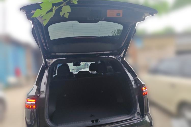 Used Geely Auto Monjaro L 2024 2.0TD High-Power Automatic Two-Wheel Drive Skyline Edition Trunk