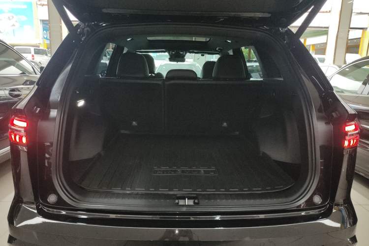 Used Geely Auto Monjaro L 2024 2.0TD DCT EVO Two-Wheel Drive Long-Range Version Trunk