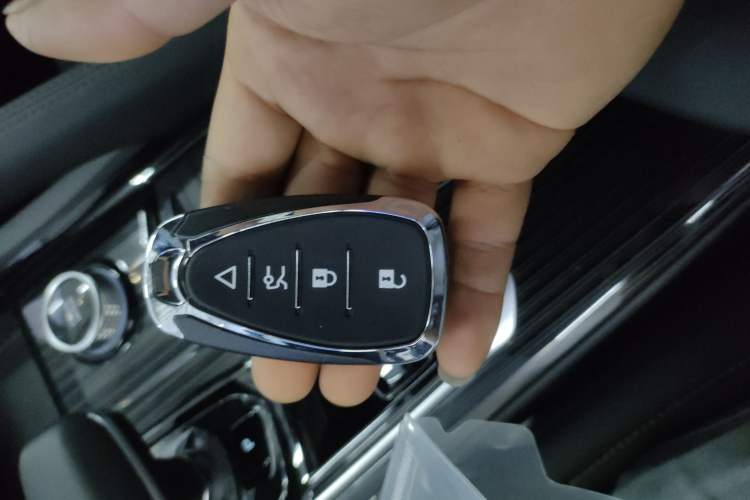 Used Geely Auto Monjaro L 2024 2.0TD DCT EVO Two-Wheel Drive Long-Range Version Vehicle Key