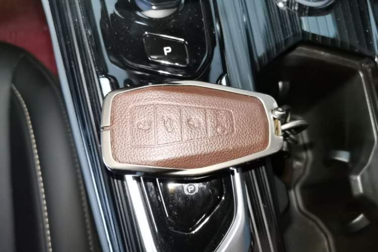 Used Geely Auto Monjaro L 2024 2.0TD DCT EVO Two-Wheel Drive Long-Range Version Vehicle Key