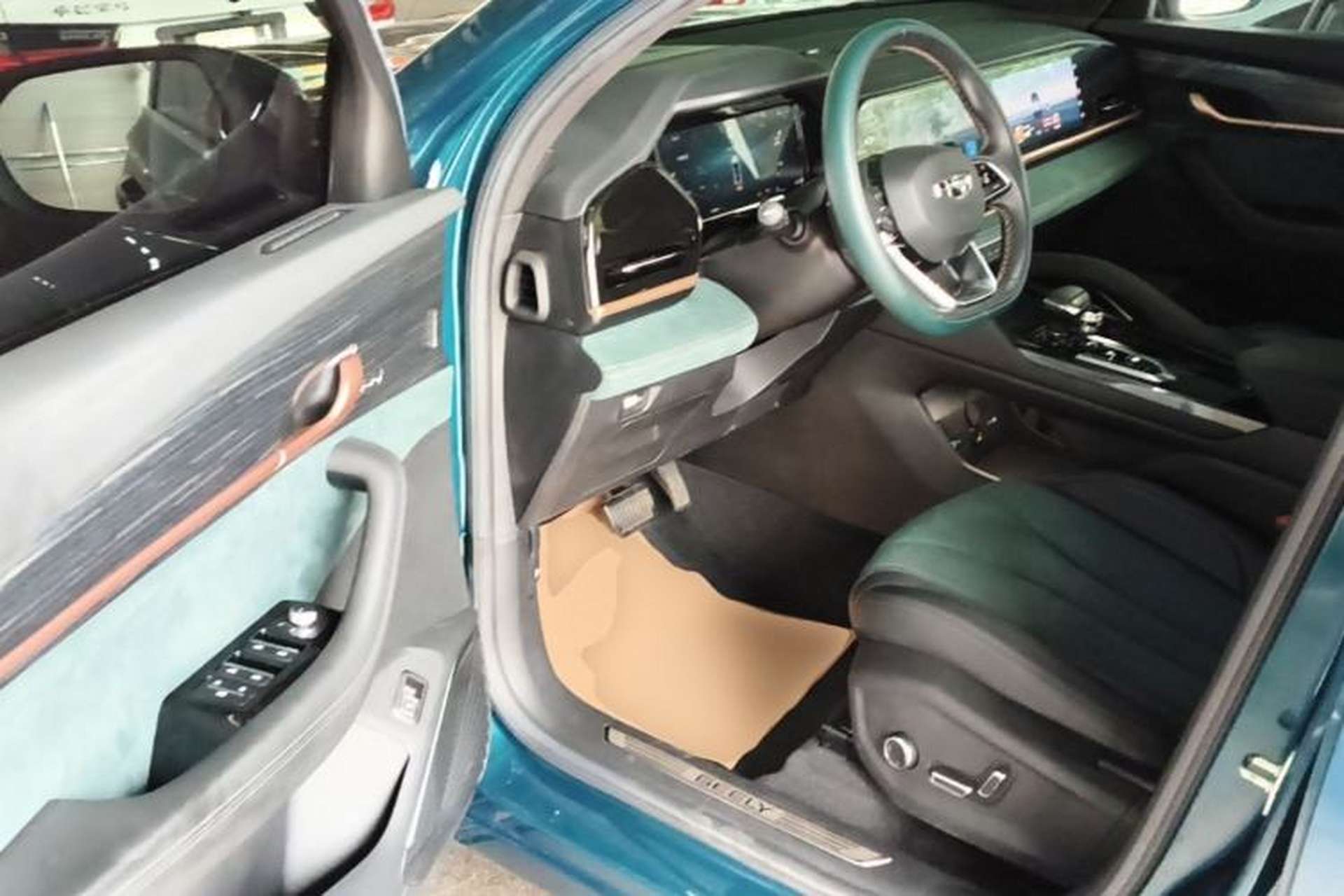 Used Geely Auto Monjaro L 2024 2.0TD High-Power Automatic Two-Wheel Drive Yunqi Version Driver Seat