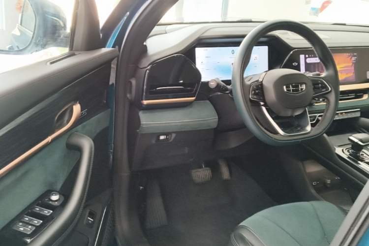 Used Geely Auto Monjaro L 2024 2.0TD High-Power Automatic Two-Wheel Drive Skyline Edition Driver Seat