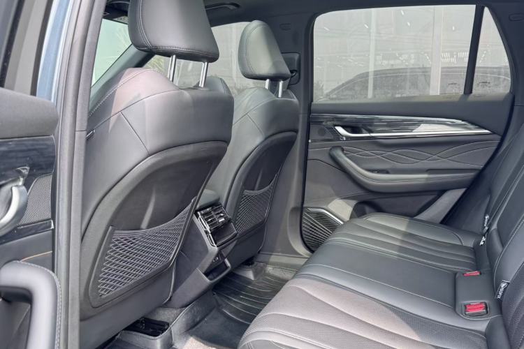 Used Geely Auto Monjaro L 2024 2.0TD DCT EVO Two-Wheel Drive Long-Range Version Interior 3