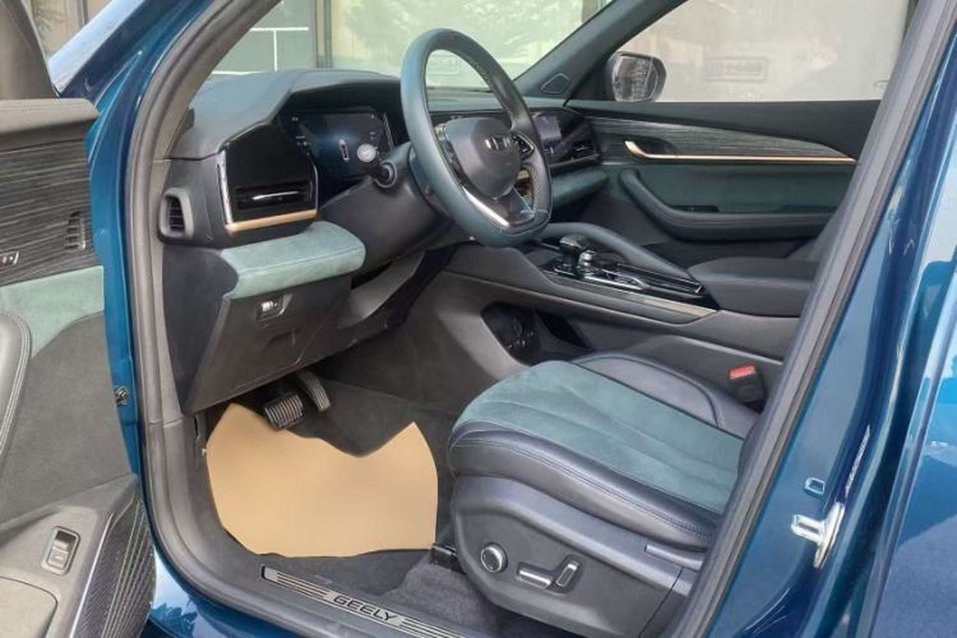 Used Geely Auto Monjaro L 2024 2.0TD High-Power Automatic Two-Wheel Drive Yunqi Version Interior 6