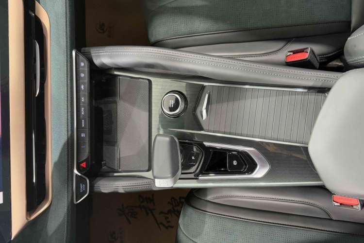 Used Geely Auto Monjaro L 2024 2.0TD High-Power Automatic Two-Wheel Drive Skyline Edition Interior 7