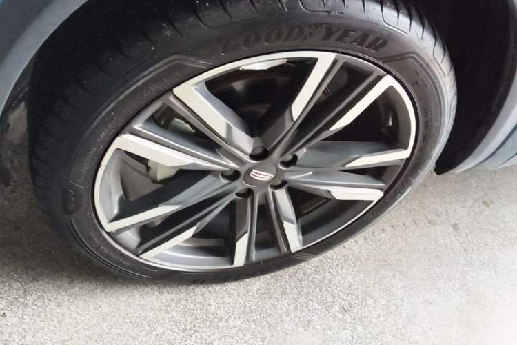 Used Geely Auto Monjaro L 2024 2.0TD High-Power Automatic Two-Wheel Drive Yunqi Version Left Front Wheel Hub
