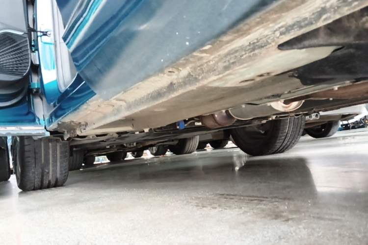 Used Geely Auto Monjaro L 2024 2.0TD High-Power Automatic Two-Wheel Drive Yunqi Version Left Side Sill