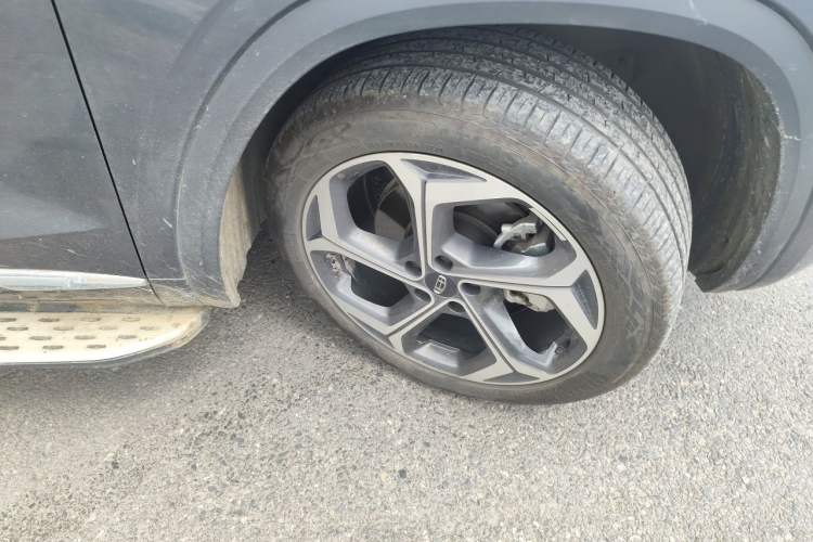 Used Geely Auto Monjaro L 2024 2.0TD DCT EVO Two-Wheel Drive Long-Range Version Right Front Wheel Hub