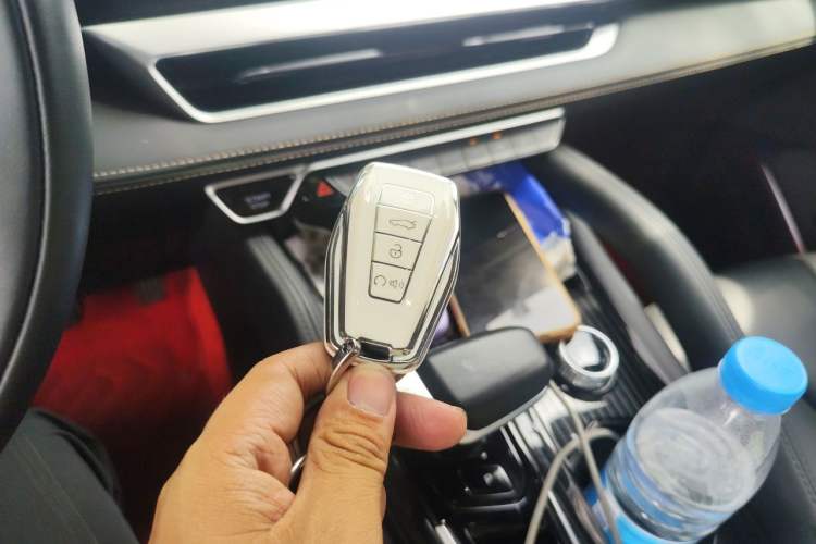 Used Geely Auto Monjaro L 2024 2.0TD DCT EVO Two-Wheel Drive Long-Range Version Vehicle Key