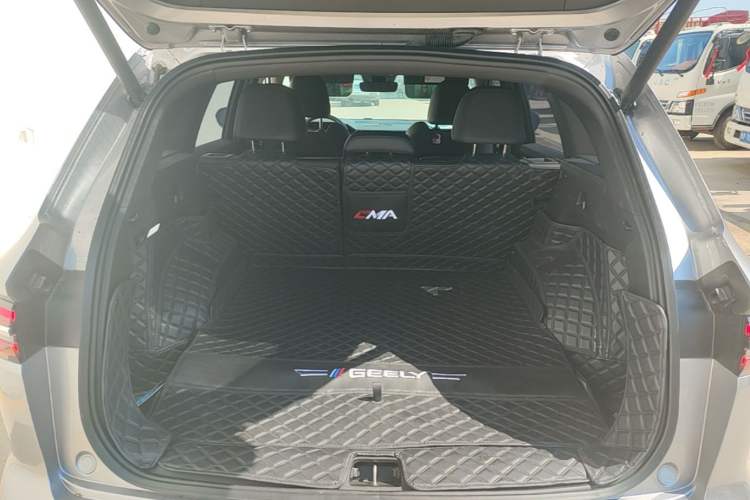 Used Geely Auto Monjaro L 2024 2.0TD DCT EVO Two-Wheel Drive Long-Range Version Trunk