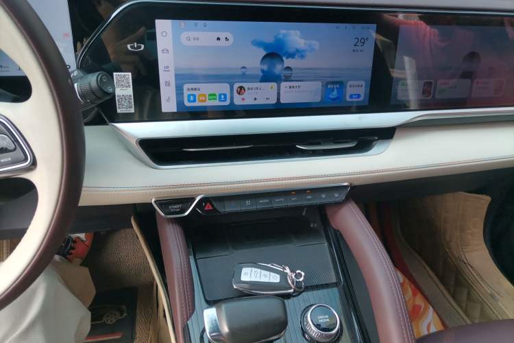 Used Geely Auto Monjaro L 2024 2.0TD High-Power Automatic Two-Wheel Drive Yunqi Version Audio And AC Panel